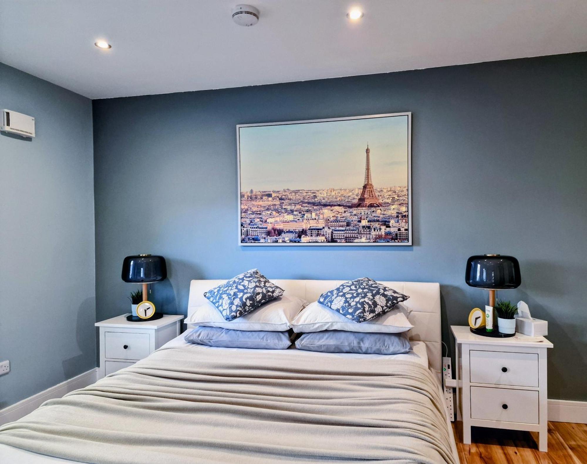 Master Bedroom With Ensuite Lucan Zewnętrze zdjęcie